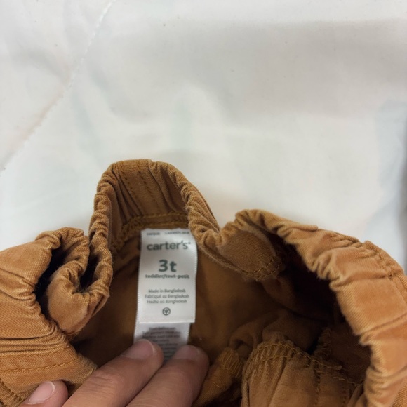 Bundle of 2 pants and 1 short sleeve shirt Wrangler Jeans, Carters Tan pants - Picture 5 of 6